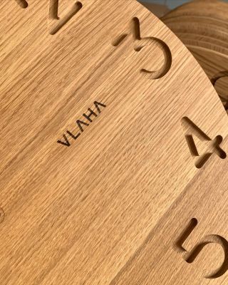 Nové hodiny VLAHA OAK už schnou na dílně. 👍