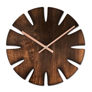 Limitovaná edice hodin VLAHA. 🔥 Hodiny VLAHA jsou ručně vyráběny ze dřeva olše v Továrně na čas v Novém Městě nad Metují....